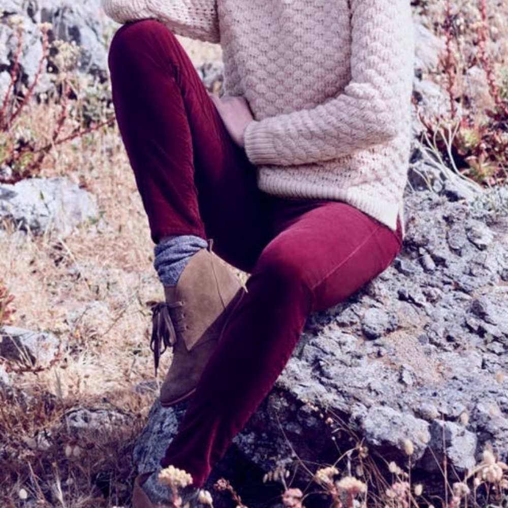Burgundy stretch corduroy skinny pants